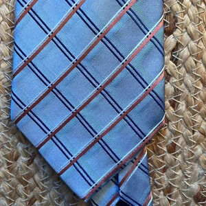 Geoffrey Bean 100% Silk Tie 58 inches in length